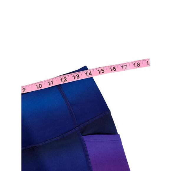 Victoria’s Secret On Point Flow Leggings Purple Galaxy Print Womens Size 12 - Picture 4 of 6